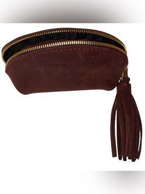 Portland Leather Goods Leather Taco Tassel Pouch Zipper Cranberry color